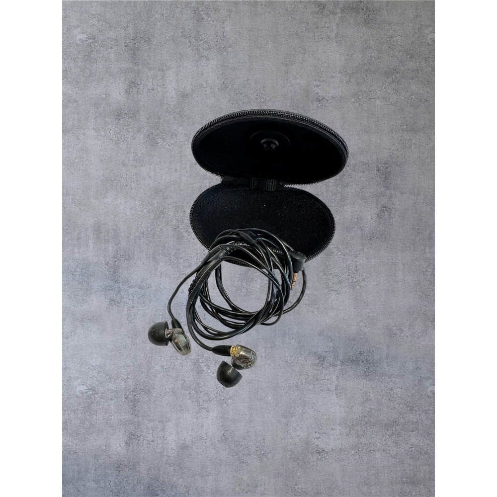 Shure SE425 Sound Isolating Earphones Clear/Black Wire IEM Headphones Case